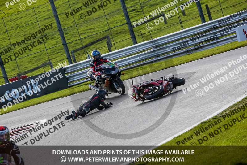 anglesey;brands hatch;cadwell park;croft;donington park;enduro digital images;event digital images;eventdigitalimages;mallory;no limits;oulton park;peter wileman photography;racing digital images;silverstone;snetterton;trackday digital images;trackday photos;vmcc banbury run;welsh 2 day enduro